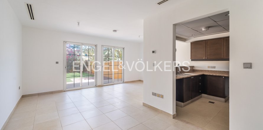 Shtëpi në qytet në Jumeirah Village Triangle, Dubai, Emiratet e Bashkuara Arabe 2 dhoma gjumi, 152 m2. № 696163