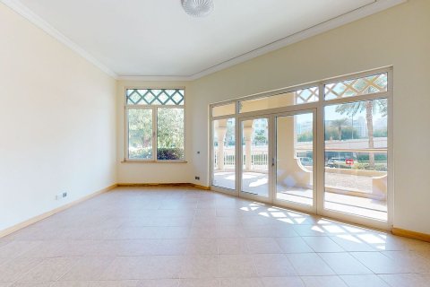 آپارتمان برای اجاره در Palm Jumeirah، Dubai، امارات متحده عربی 3 خوابه ، 206.49 متر مربع ، شماره 749895 - تصویر 2