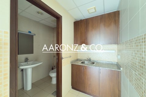 Oficina en alquiler en Business Bay, Dubai, EAU 156.1 m2 № 670609 - foto 12