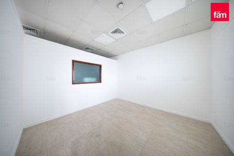 Office til salg i Business Bay, Dubai, UAE 80.4 kvm № 645583 - foto 3