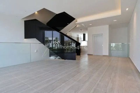 Vila u gradu Dubai, UAE 4 spavaće sobe, 180 m2 Br. 718607 - Slika 4