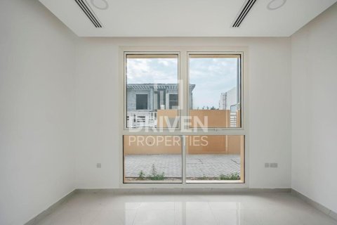 וילה להשכרה ב Al Furjan, Dubai, איחוד האמירויות  5 חדרי שינה, 418 מ"ר, מספר 684180 - תמונה 9