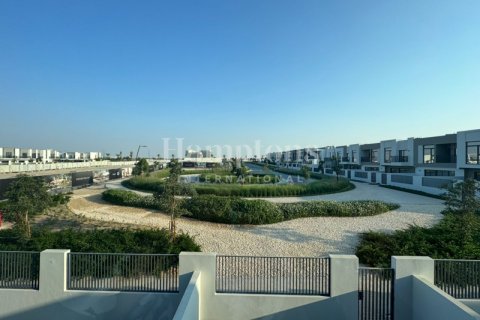 Зняти в оренду таунхаус в Dubai South (Dubai World Central), Дубай, ОАЕ 3 спальні, 176.93562156м2, № 583696 - фото 23
