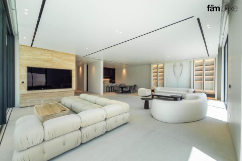 Vilë në Dubai, Emiratet e Bashkuara Arabe 4 dhoma gjumi, 464.8 m2. № 718518 - Foto 2