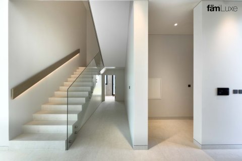 Vilë në Dubai, Emiratet e Bashkuara Arabe 4 dhoma gjumi, 464.8 m2. № 718518 - Foto 9