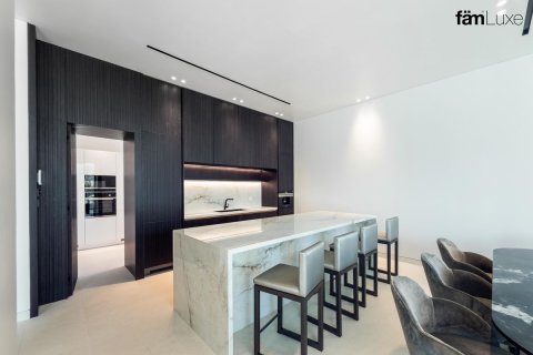 Vilë në Dubai, Emiratet e Bashkuara Arabe 4 dhoma gjumi, 464.8 m2. № 718518 - Foto 5