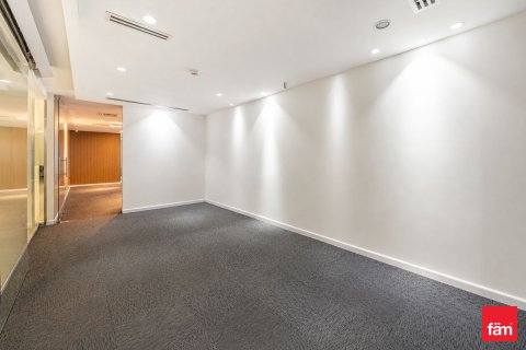Ured u gradu Sheikh Zayed Road, Dubai, UAE 95.7 m2 Br. 718516 - Slika 5