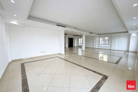 Villa in vendita a Dubai, EAU 6 camere da letto, 708.6 mq. № 714016 - foto 2