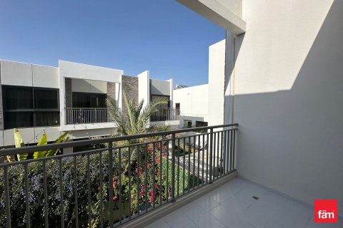 Villetta a schiera in affitto a Dubai, EAU 4 camere da letto, 174.8 mq. № 714017 - foto 13