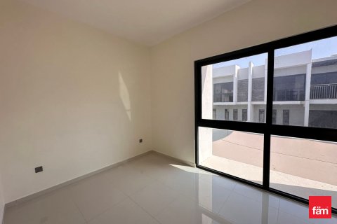 Villetta a schiera in affitto a Dubai, EAU 4 camere da letto, 174.8 mq. № 714017 - foto 3