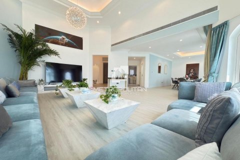 Vila v Palm Jumeirah, Dubai, SAE 6 ložnice, 657 m² Č.: 592392 - fotografie 21