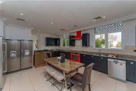 Vila v Palm Jumeirah, Dubai, SAE 6 ložnice, 622 m² Č.: 592386 - fotografie 8