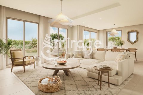 Townhouse in Khalifa City, Abu Dhabi, UAE 2 bedrooms, 123.9 sq.m. № 550233 - photo 2