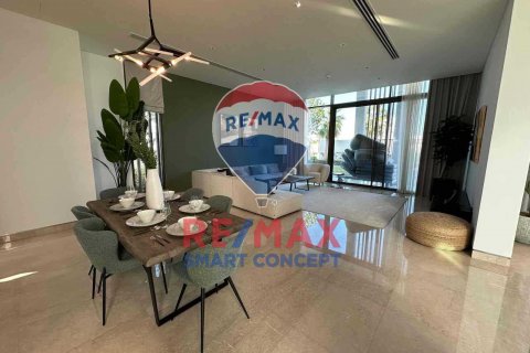 Villa til salg i Abu Dhabi, UAE 5 soveværelser, 1232.1 kvm № 573768 - foto 4