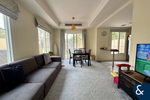 Villa itt: The Springs, Dubai, EAE, 2 hálószoba, 266 m², azonosító: 698110 - fénykép 2