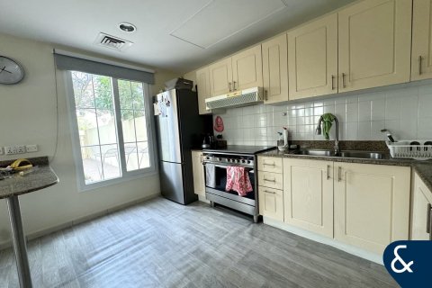 Villa itt: The Springs, Dubai, EAE, 2 hálószoba, 266 m², azonosító: 698110 - fénykép 4