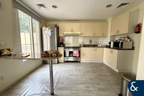 Villa itt: The Springs, Dubai, EAE, 2 hálószoba, 266 m², azonosító: 698110 - fénykép 5