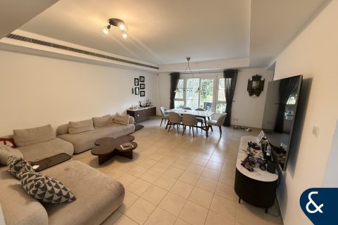 Купить виллу в Арабиан Ранчес, Дубай, ОАЭ 3 спальни, 228м2, № 697998 - фото 2