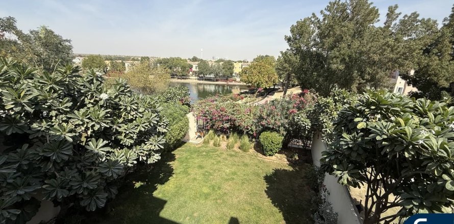 Вилла в Арабиан Ранчес, Дубай, ОАЭ 3 спальни, 228м2 № 697998