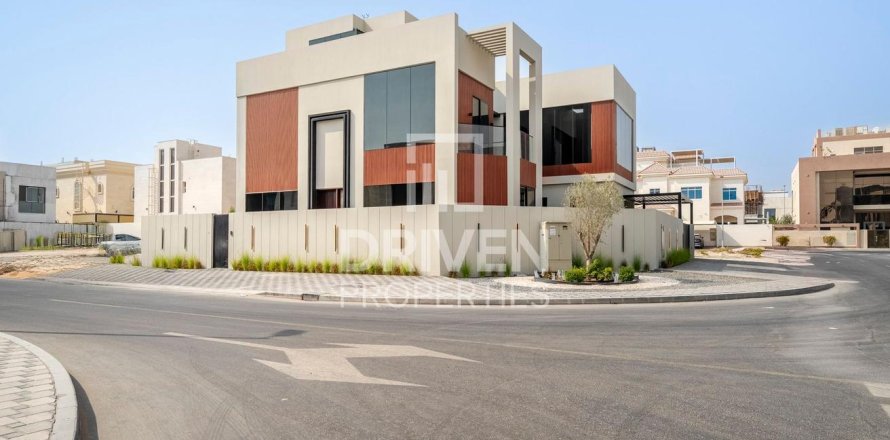 Nadd Al Sheba、Dubai、UAEにあるヴィラ 5ベッドルーム、450 m2 No654728