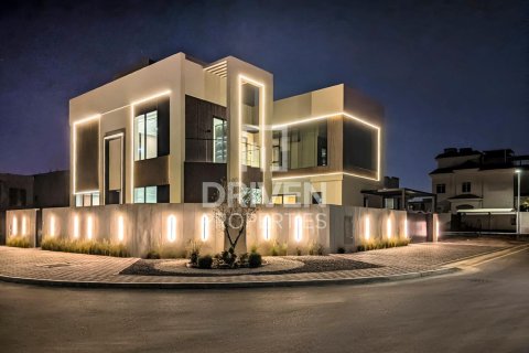 Nadd Al Sheba、Dubai、UAE にあるヴィラ販売中 5ベッドルーム、450 m2、No654728 - 写真 2