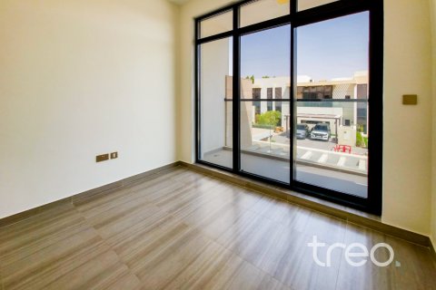 Adosado en alquiler en DAMAC Hills (Akoya by DAMAC), Dubai, EAU 3 dormitorios № 734029 - foto 4
