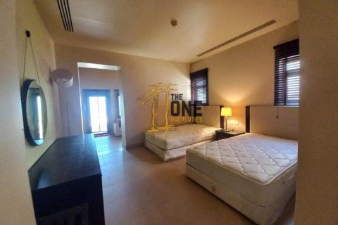 Vilë në Ras Al Khaimah Waterfront, Emiratet e Bashkuara Arabe 3 dhoma gjumi, 355.4 m2. № 588317 - Foto 6