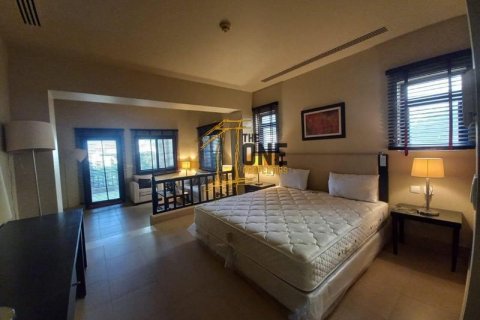 Vilë në Ras Al Khaimah Waterfront, Emiratet e Bashkuara Arabe 3 dhoma gjumi, 355.4 m2. № 588317 - Foto 12