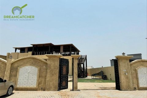 Villa til leie i Shamal Julphar, Ras Al Khaimah, Emiratene 4 soverom, 371.6 kvm Nr. 588393 - Foto 3
