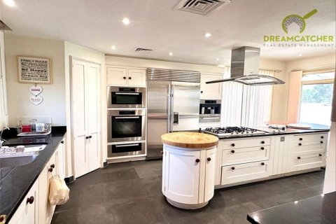 Villa zur Miete in Al Hamra Village, Ras Al Khaimah, VAE 5 Schlafzimmer, 626.5 m2 Nr. 588394 - Foto 6