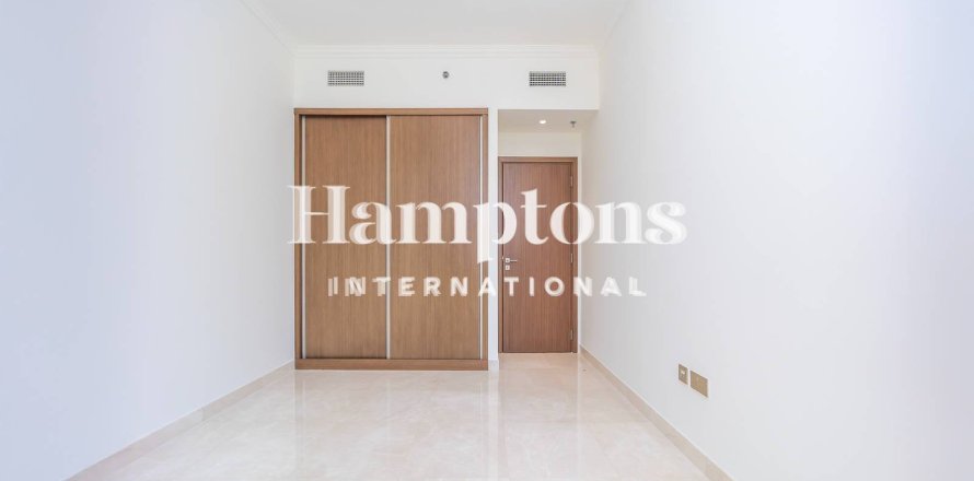 Apartment in Dubai Harbour, UAE 3 bedrooms, 185.156 sq.m. № 657015