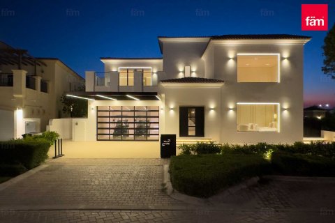 Vila v Dubai, SAE 5 ložnice, 871.1 m² Č.: 585322 - fotografie 1