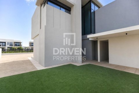 Villa en alquiler en Jebel Ali, Dubai, EAU 4 dormitorios, 763.48 m2 № 744807 - foto 23