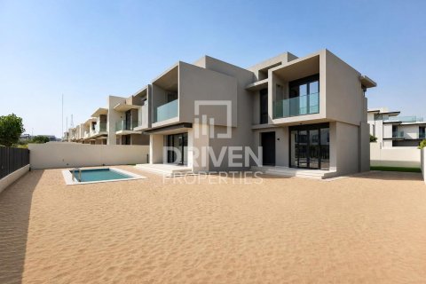 Villa en alquiler en Jebel Ali, Dubai, EAU 4 dormitorios, 763.48 m2 № 744807 - foto 2