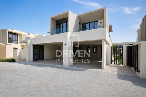 Villa en alquiler en Jebel Ali, Dubai, EAU 4 dormitorios, 763.48 m2 № 744807 - foto 27