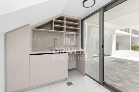 Townhouse in Mohammed Bin Rashid City, Dubai, UAE 4 bedrooms, 326.93 sq.m. № 744801 - photo 20