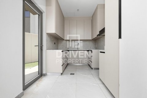 Townhouse in Mohammed Bin Rashid City, Dubai, UAE 4 bedrooms, 326.93 sq.m. № 744801 - photo 21