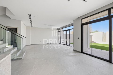 Townhouse in Mohammed Bin Rashid City, Dubai, UAE 4 bedrooms, 326.93 sq.m. № 744801 - photo 4
