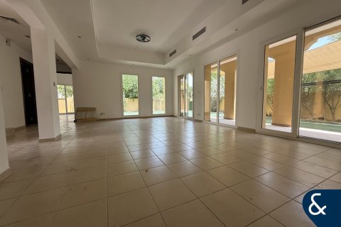 Müüa villa asukohaga Arabian Ranches, Dubai, AÜE: 4 magamistoaga, 186 m² Nr 666999 - pilt 7