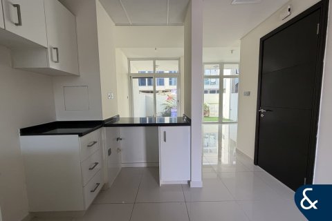 Radhus till försäljning i DAMAC Hills (Akoya by DAMAC), Dubai, UAE 3 sovrum, 155 kvm Nr. 666995 - fotografi 7