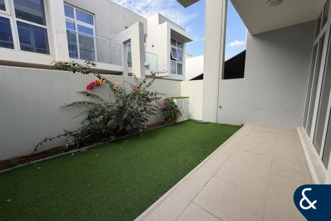 Radhus till försäljning i DAMAC Hills (Akoya by DAMAC), Dubai, UAE 3 sovrum, 155 kvm Nr. 666995 - fotografi 5