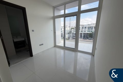 Radhus till försäljning i DAMAC Hills (Akoya by DAMAC), Dubai, UAE 3 sovrum, 155 kvm Nr. 666995 - fotografi 11