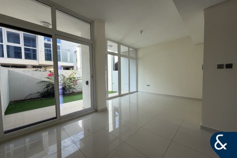 Radhus till försäljning i DAMAC Hills (Akoya by DAMAC), Dubai, UAE 3 sovrum, 155 kvm Nr. 666995 - fotografi 1