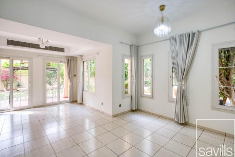 Vila di The Springs, Dubai, UAE 3 bilik tidur, 670.39 meter persegi № 747776 - foto 8