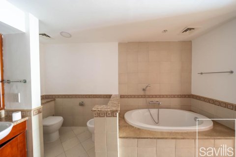Apartament de închiriat în Palm Jumeirah, Dubai, EAU 3 dormitoare, 345.41 mp. №747781 - poză 17