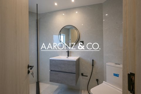 Appartement te koop in Jumeirah Lake Towers, Dubai, VAE 1 slaapkamer, 72 vr.m., nr 670498 - foto 11