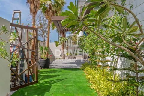 Villa te koop in Jumeirah, Dubai, VAE 5 slaapkamers, 695 vr.m., nr 652945 - foto 24