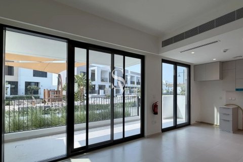 Arabian Ranches 3, Dubai, UAE의 임대용 타운하우스 침실 3개, 1138제곱미터 번호 701658 - 사진 3