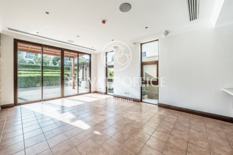Üürile anda villa asukohaga Jumeirah Golf Estates, Dubai, AÜE: 5 magamistoaga, 690.45509600 m² Nr 590402 - pilt 26