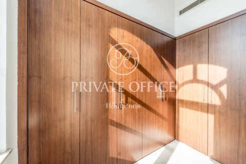 Üürile anda villa asukohaga Jumeirah Golf Estates, Dubai, AÜE: 5 magamistoaga, 690.45509600 m² Nr 590402 - pilt 3